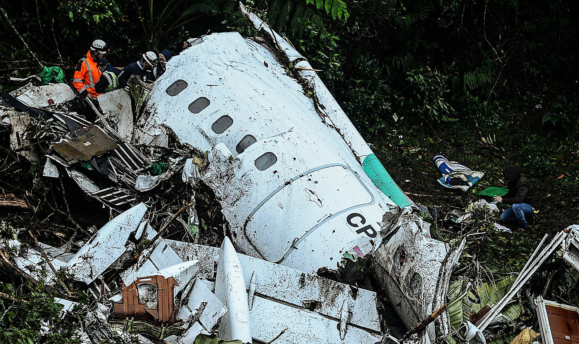 Avi&atilde;o que transportava a delega&ccedil;&atilde;o da Chapecoense caiu vitimando 71 pessoas