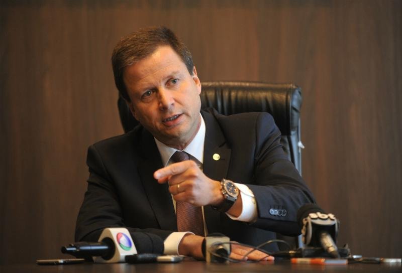 Para Claudio Lamachia, &eacute; importante que se zele pelas institui&ccedil;&otilde;es da Rep&uacute;blica