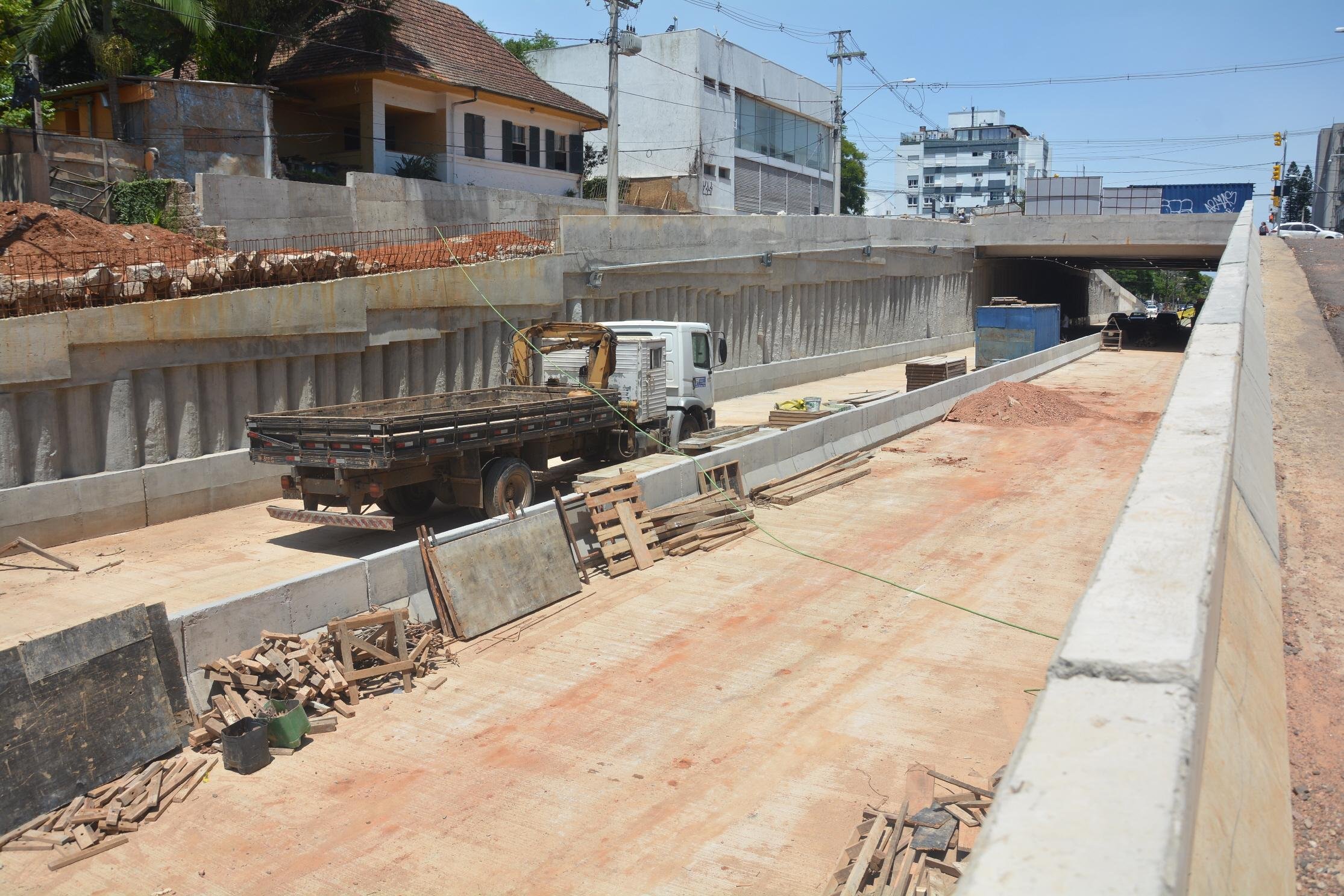 Trincheira ter&aacute; uma extens&atilde;o de 300 metros