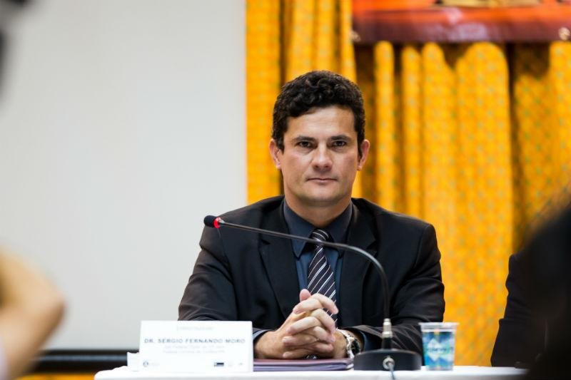 Moro condena Jo&atilde;o Cl&aacute;udio Genu a oito anos e oito meses por corrup&ccedil;&atilde;o