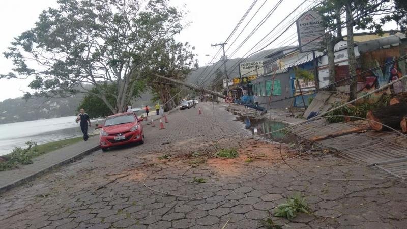 Expectativa da Prefeitura &eacute; de que a normaliza&ccedil;&atilde;o da cidade possa levar at&eacute; dez dias