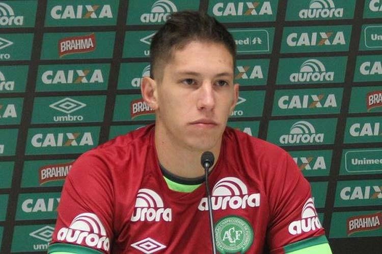 Goleiro Jackson Follmann ter&aacute; a amputa&ccedil;&atilde;o em sua perna direita aumentada