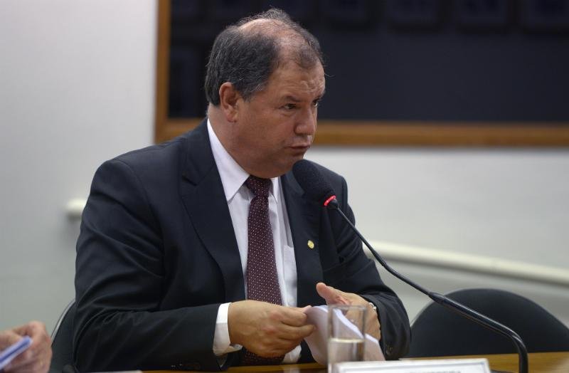 Em dois dias, relator entrega parecer favor&aacute;vel &agrave; PEC da Previd&ecirc;ncia