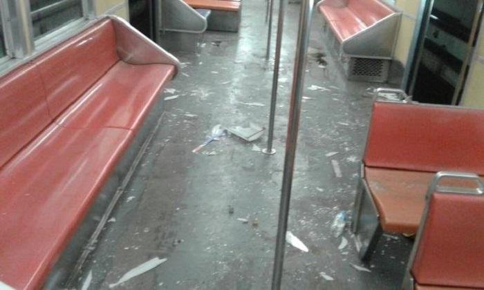 Ao menos tr&ecirc;s composi&ccedil;&otilde;es foram danificadas, assim como porta de acesso em Novo Hamburgo