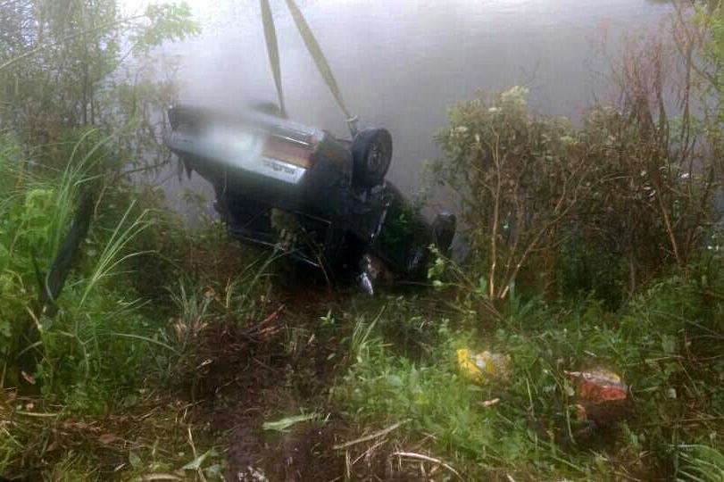 Ve&iacute;culo caiu em a&ccedil;ude ap&oacute;s colis&atilde;o dupla na BR 386 em Fontoura Xavier