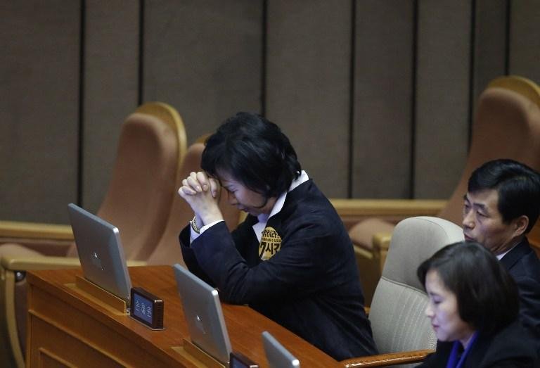 Parlamento sul-coreano aprova impeachment da presidente