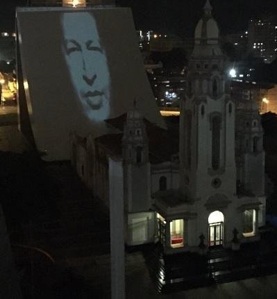 Homenagem recordou o &uacute;ltimo discuso do l&iacute;der que completou quatro anos