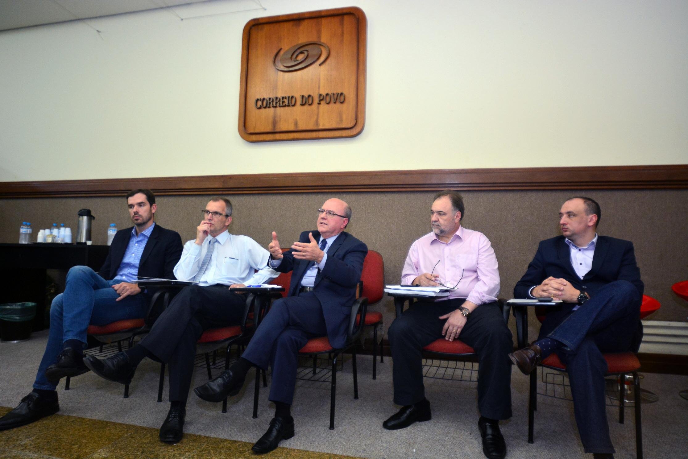 Biolchi, Bins, Schirmer, B&uacute;rigo e Cl&eacute;ber Benvegn&uacute;: for&ccedil;a-tarefa em defesa do pacote enviado &agrave; Assembleia
