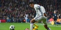 Casa de zagueiro Varane é roubada durante jogo entre Real Madrid e Dortmund