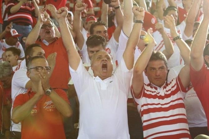 Novo presidente do Inter parabeniza torcida pelo resultado da elei&ccedil;&atilde;o