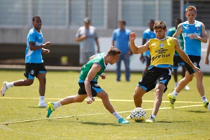 Tricolor apenas cumpre tabela no Campeonato Brasileiro