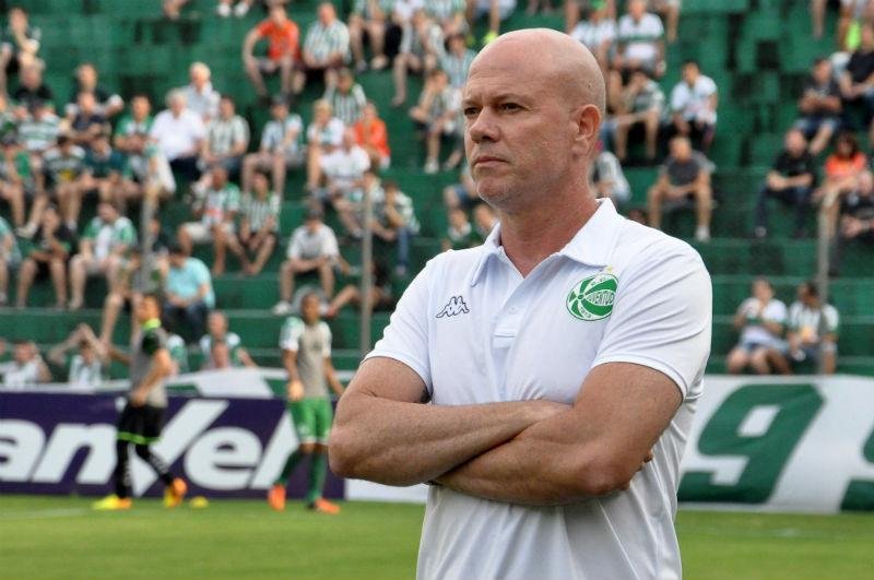 Inter oficializa contrata&ccedil;&atilde;o de Ant&ocirc;nio Carlos Zago	