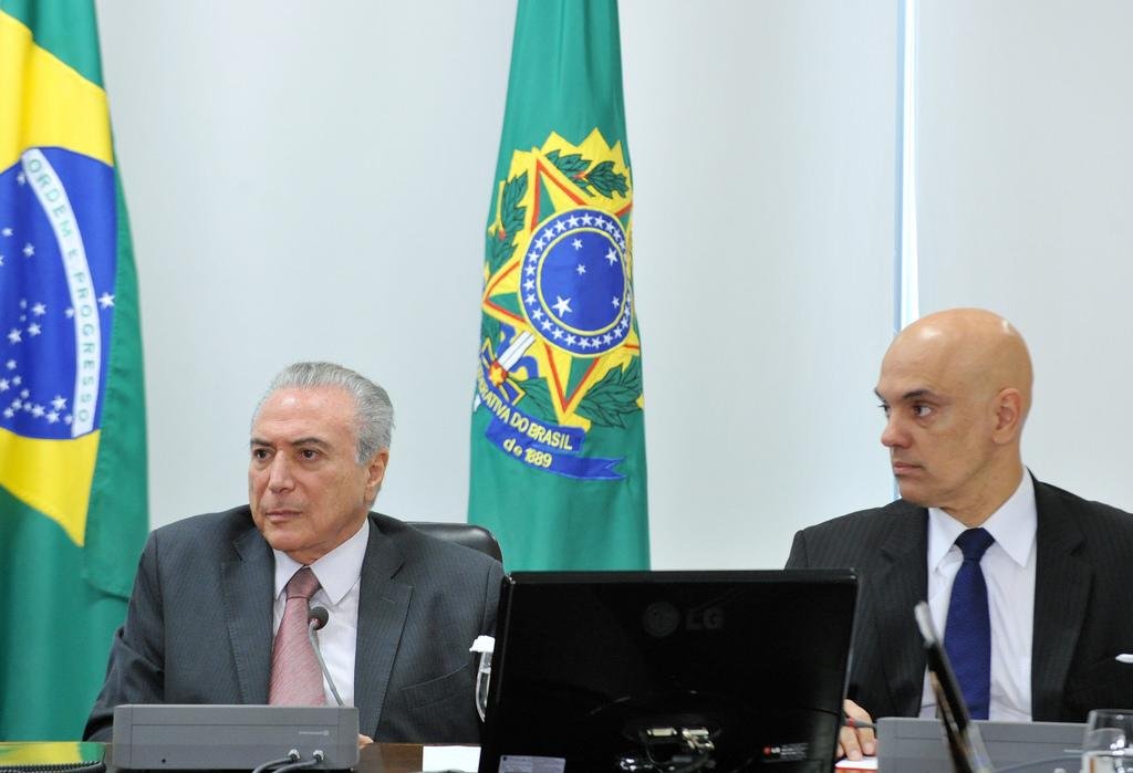 Ap&oacute;s dela&ccedil;&atilde;o envolvendo Temer e mais 50 pol&iacute;ticos, Alexandre de Moraes se reuniu com o procurador-geral da Rep&uacute;blica