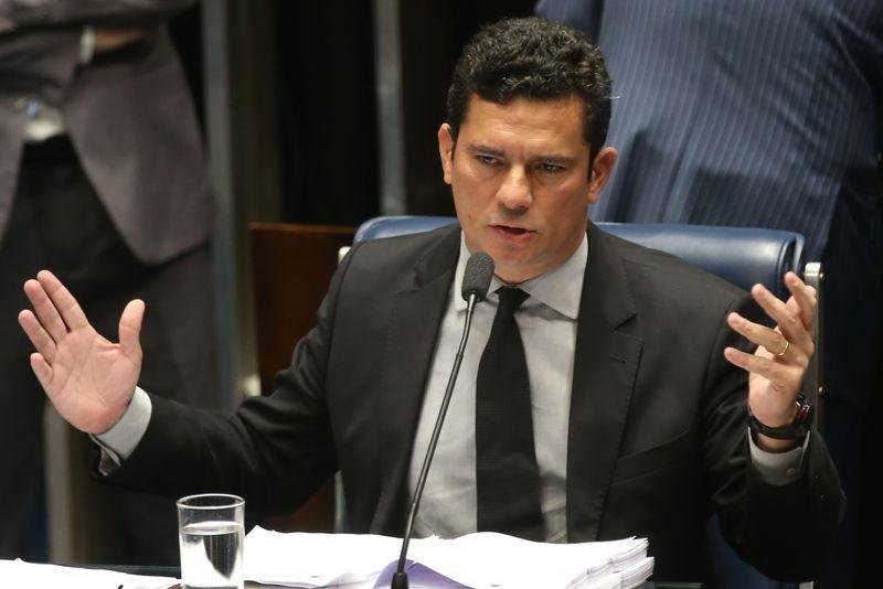 Moro recebe den&uacute;ncia contra ex-deputado e outras tr&ecirc;s pessoas por lavagem de dinheiro