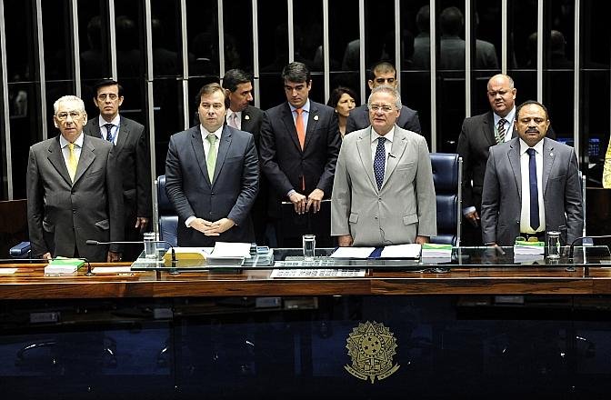 Em sess&atilde;o solene, Congresso promulga emenda do teto de gastos