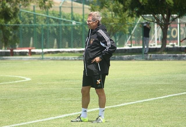 Corinthians demite Oswaldo de Oliveira 