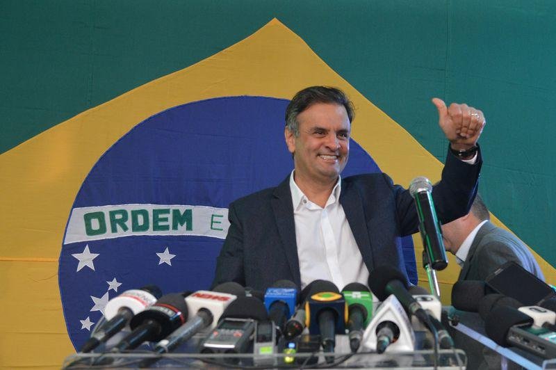 Executiva do PSDB analisa proposta de recondu&ccedil;&atilde;o de A&eacute;cio a comando do partido