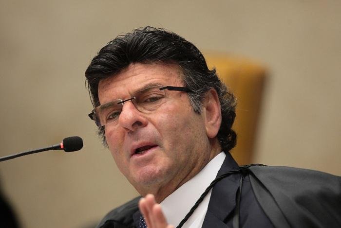 Ministro que determinou devolu&ccedil;&atilde;o de pacote anticorrup&ccedil;&atilde;o &agrave; C&acirc;mara s&oacute; levar&aacute; decis&atilde;o para an&aacute;lise em 2017