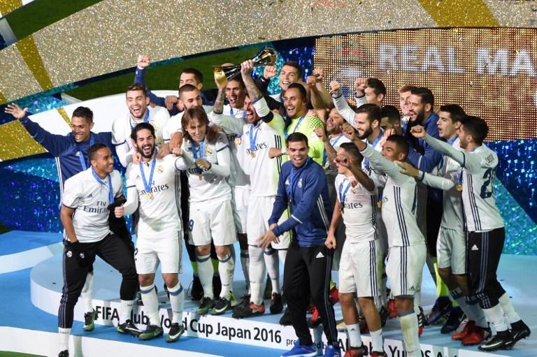 Cristiano Ronaldo faz tr&ecirc;s e Real Madrid conquista Mundial de Clubes	
