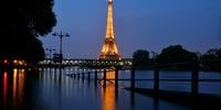 Torre Eiffel volta a abrir após cinco dias de greve