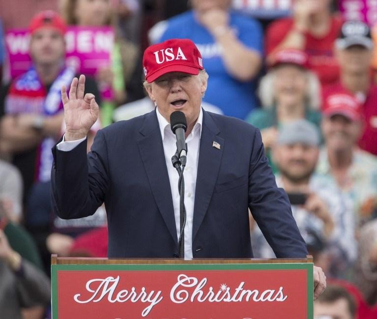 Republicano teve os votos de 306 delegados e vai substituir Obama em 20 de janeiro