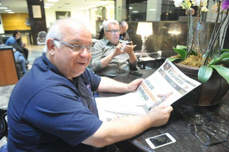 Bolzan reitera desejo por artilheiro, mas n&atilde;o tem pressa para fechar contrata&ccedil;&atilde;o
