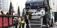 Caminhão avançou contra o público na rua em feira natalina na capital alemã 