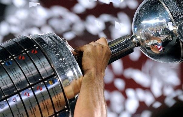 Gr&ecirc;mio ser&aacute; um dos cabe&ccedil;as-de-chave no sorteio da Libertadores	