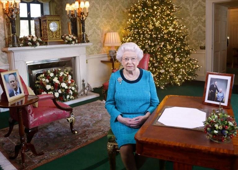 Elizabeth II cancela presen&ccedil;a em missa de Natal por causa de resfriado
