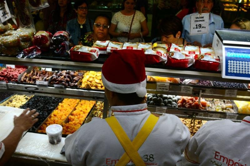 Produtos mais baratos ganham a mesa na ceia de Natal dos ga&uacute;chos
