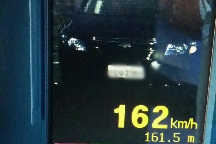 GM Onyx foi flagrado a 162 km/h na freeway