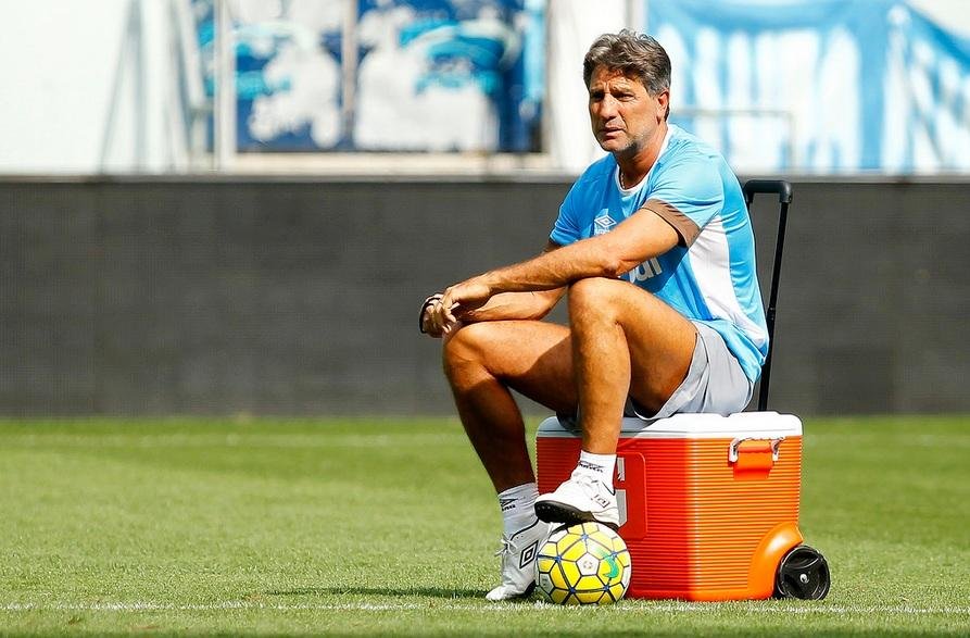 N&uacute;mero de jogos em 2017 preocupa Gr&ecirc;mio 