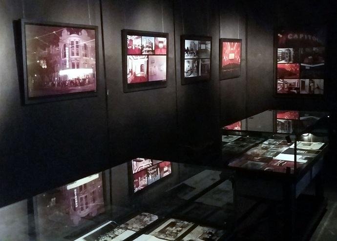 A exposi&ccedil;&atilde;o &eacute; permanente e re&uacute;ne 40 fotografias, al&eacute;m de reportagens e desenhos