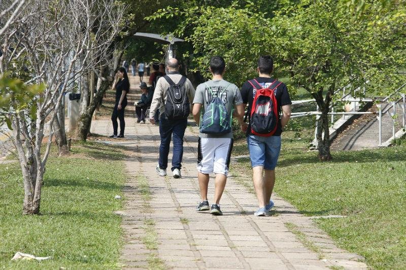 Prazo para renova&ccedil;&atilde;o do Fies encerra nesta sexta-feira 