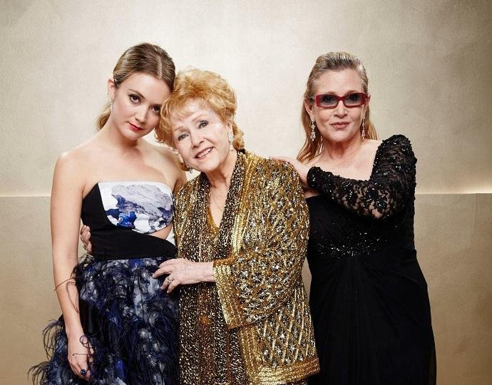 Billie Lourd, Debbie e Carrie durante Pr&ecirc;mio do Sindicato dos Atores em 2015