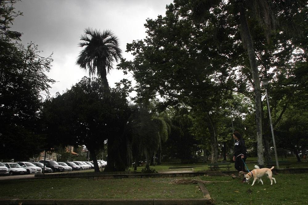 Nebulosidade diminui e temperaturas devem aumentar no RS nesta sexta