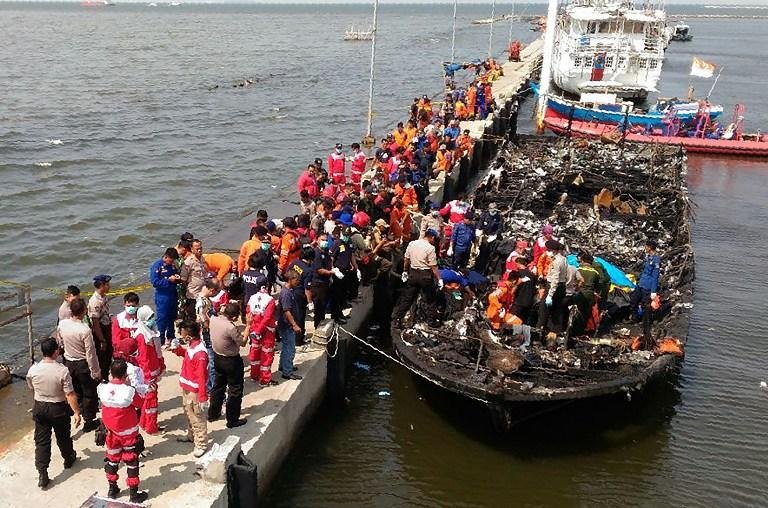 Barco transportava 200 pessoas