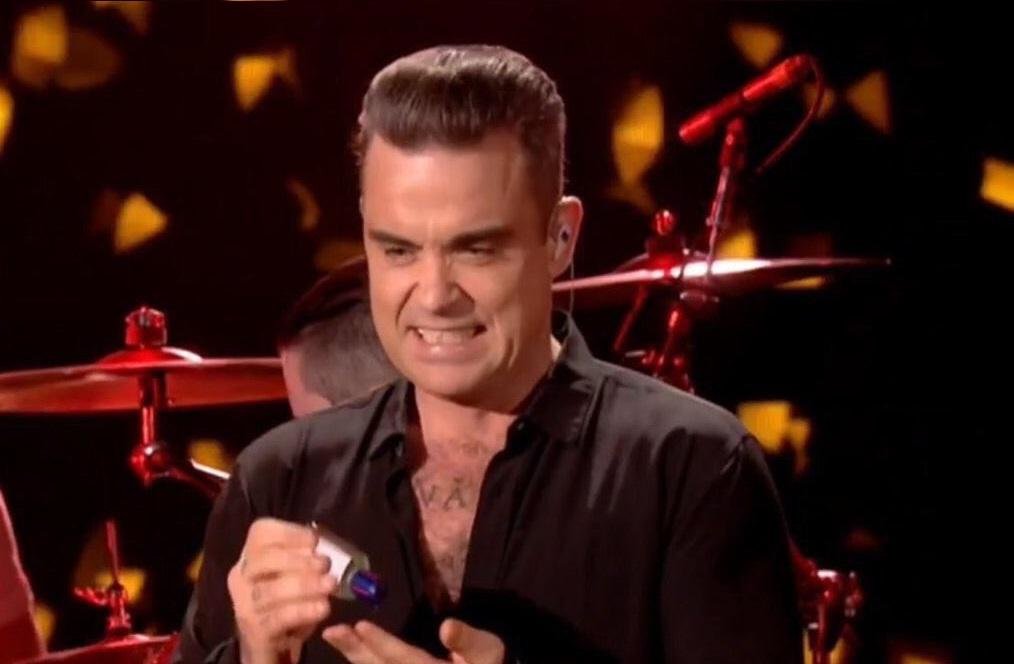 Artista de 42 anos tocou seus maiores sucessos no concerto na capital inglesa