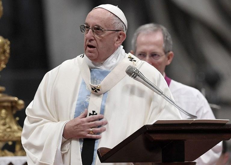 Em carta aos bispos, Papa pede toler&acirc;ncia zero com pedofilia
