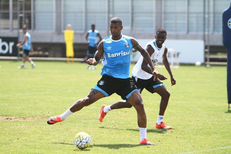Inten&ccedil;&atilde;o da dire&ccedil;&atilde;o gremista &eacute; manter revela&ccedil;&otilde;es do Tricolor como o volante Walace para a Libertadores