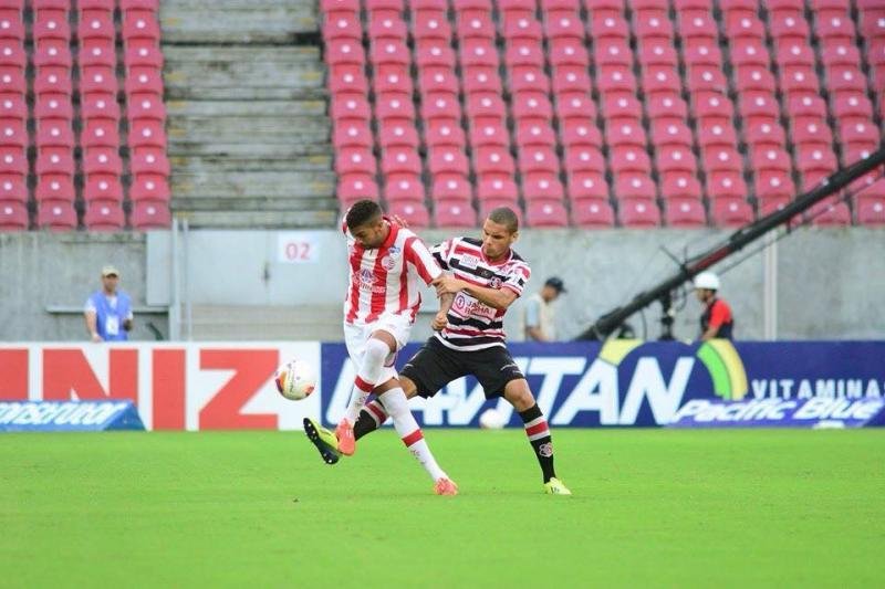 Neris recebeu elogios de Milton Mendes