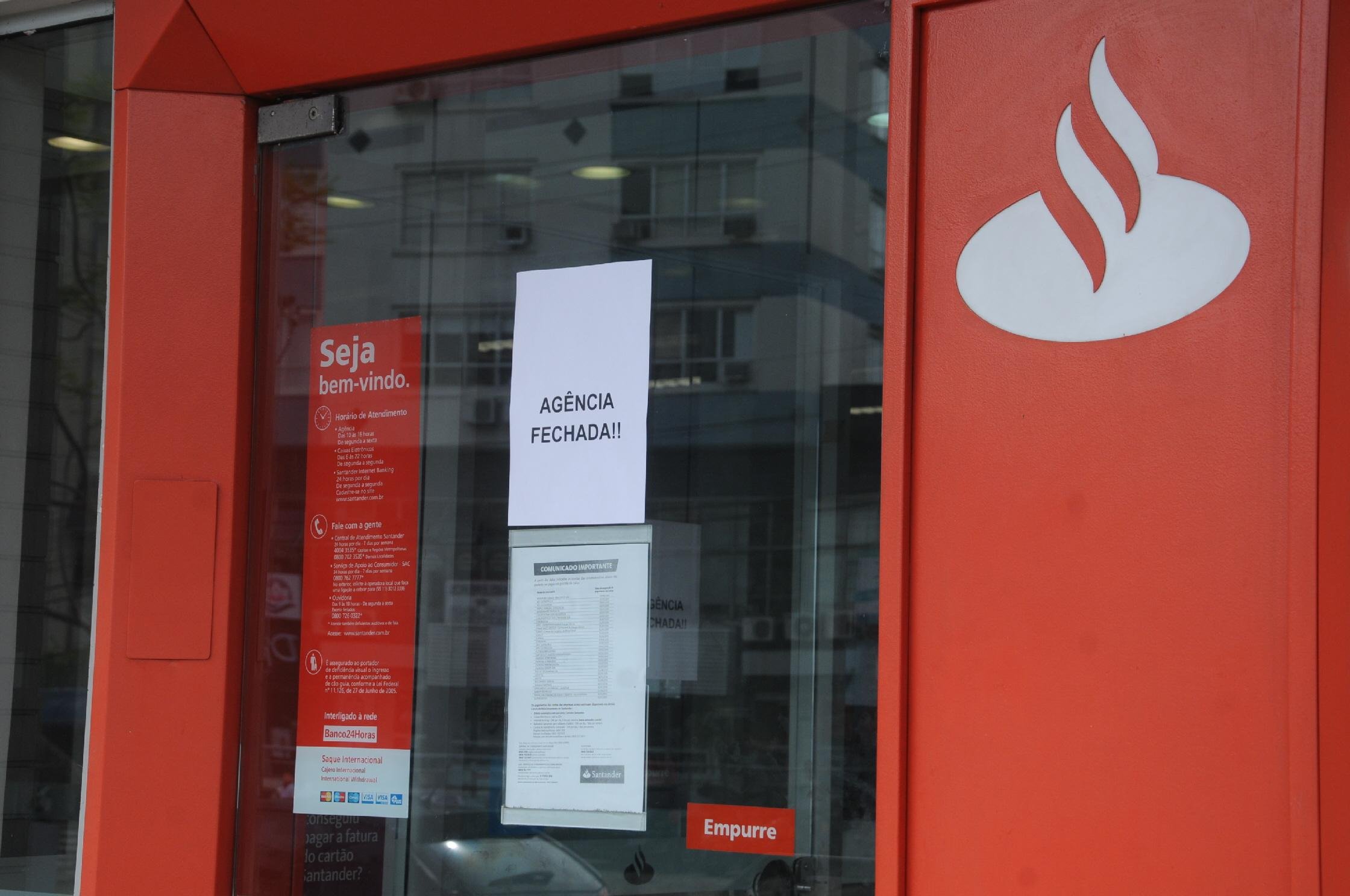 Ag&ecirc;ncia do Santander foi assaltada em Porto Alegre