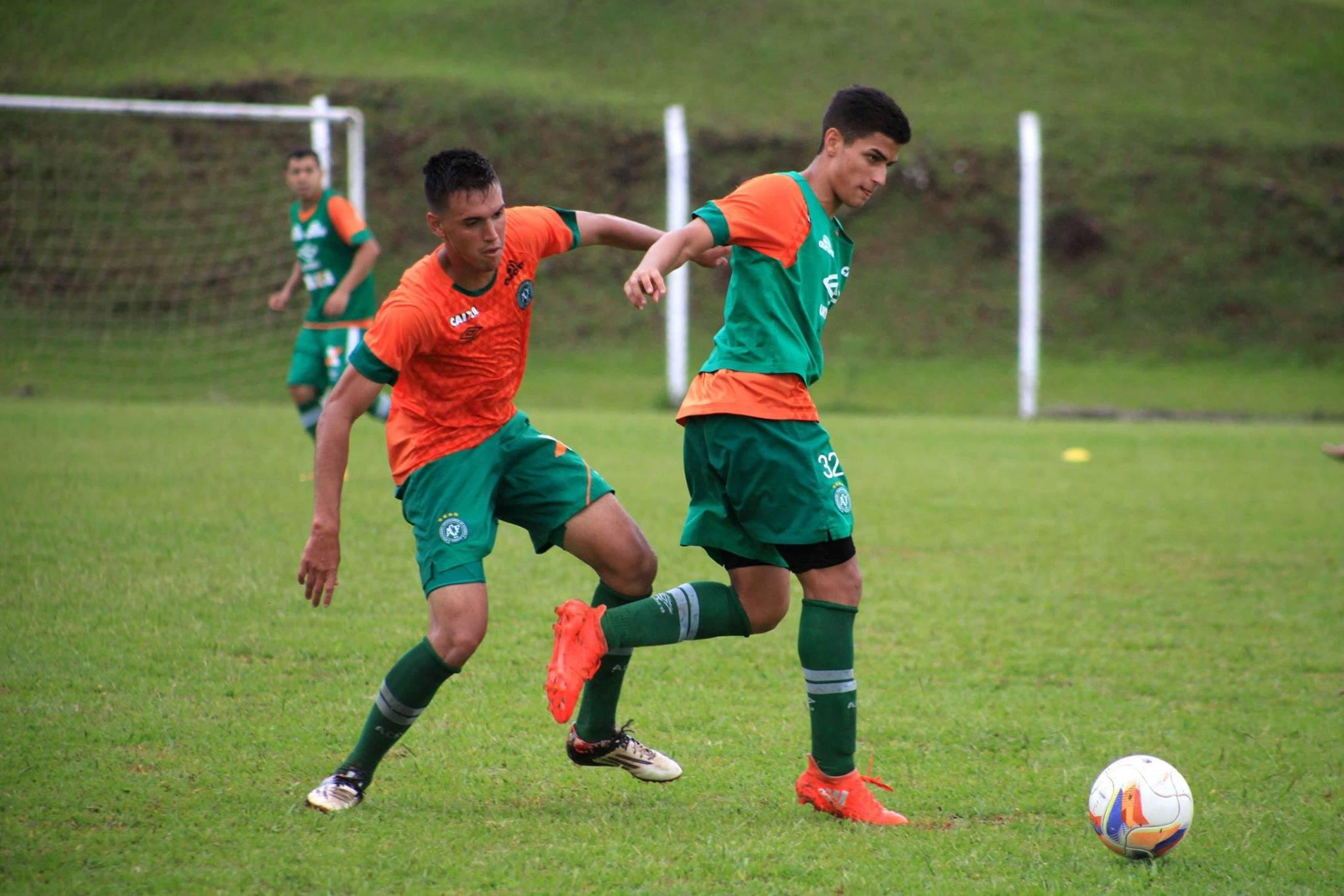 Clube da Bol&iacute;via doa 25 mil d&oacute;lares &agrave; Chapecoense