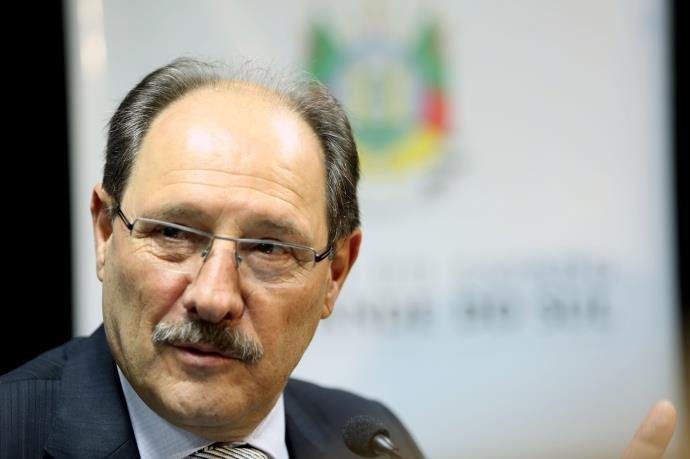 Sartori insiste em sess&atilde;o extraordin&aacute;ria para votar pacote 