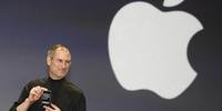 Steve Jobs apresentou o iPhone ao público em janeiro de 2007