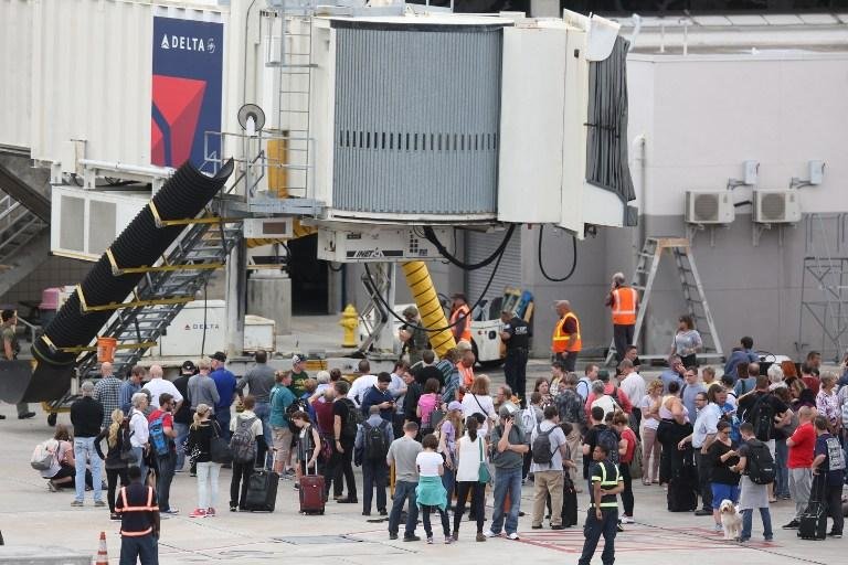 FBI n&atilde;o descartou que o ataque, ocorrido na sexta-feira no aeroporto de Fort Lauderdale tenha v&iacute;nculo terrorista
