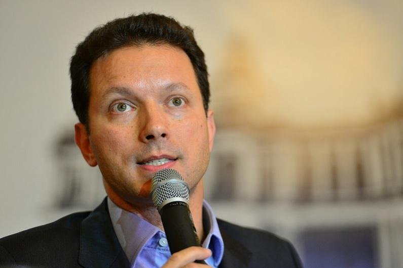 Prefeito pretende dividir a cidade em &aacute;reas e entregar o comando para lideran&ccedil;as de bairros