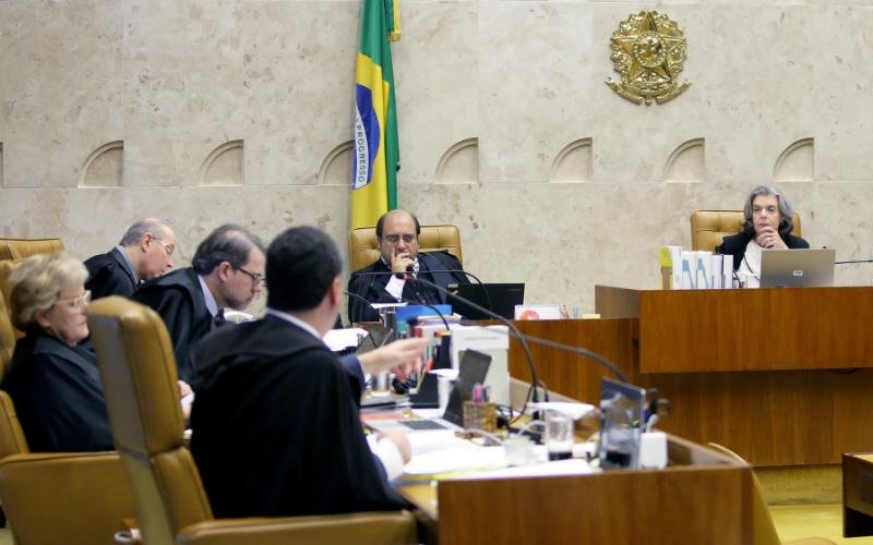 Justi&ccedil;a suspende processo em que Rio questiona bloqueios de contas