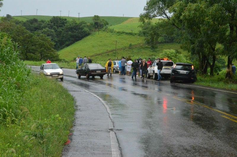Acidente com tr&ecirc;s ve&iacute;culos mata quatro pessoas no Norte do Rio Grande do Sul