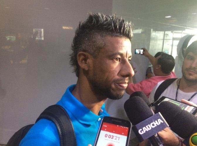 L&eacute;o Moura revela desejo de conquistar Libertadores com Gr&ecirc;mio